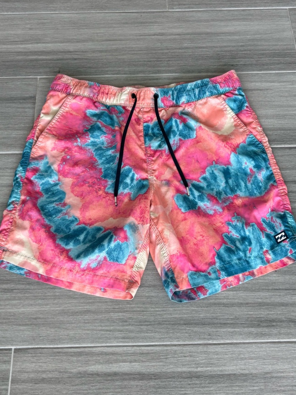 BILLABONG Recycler Tie-Dye Swim Shorts Men’s L Pink Blue Design Black Drawstring